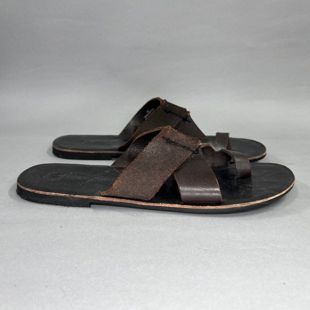 Free‎ People Sophie Sandals Women's Size 7.5 Brown Leather Toe Loop Flip Flops